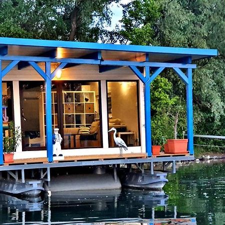 Apartmán Hausboat "Zivot Na Vode" Bratislava Exteriér fotografie